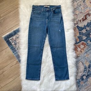 Levi’s Size 28 724 High Rise Straight Crop Jeans Medium Wash with Distressing